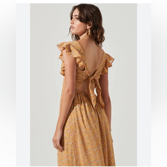 ASTR the Label Montreal Dress - Picture 2 of 11